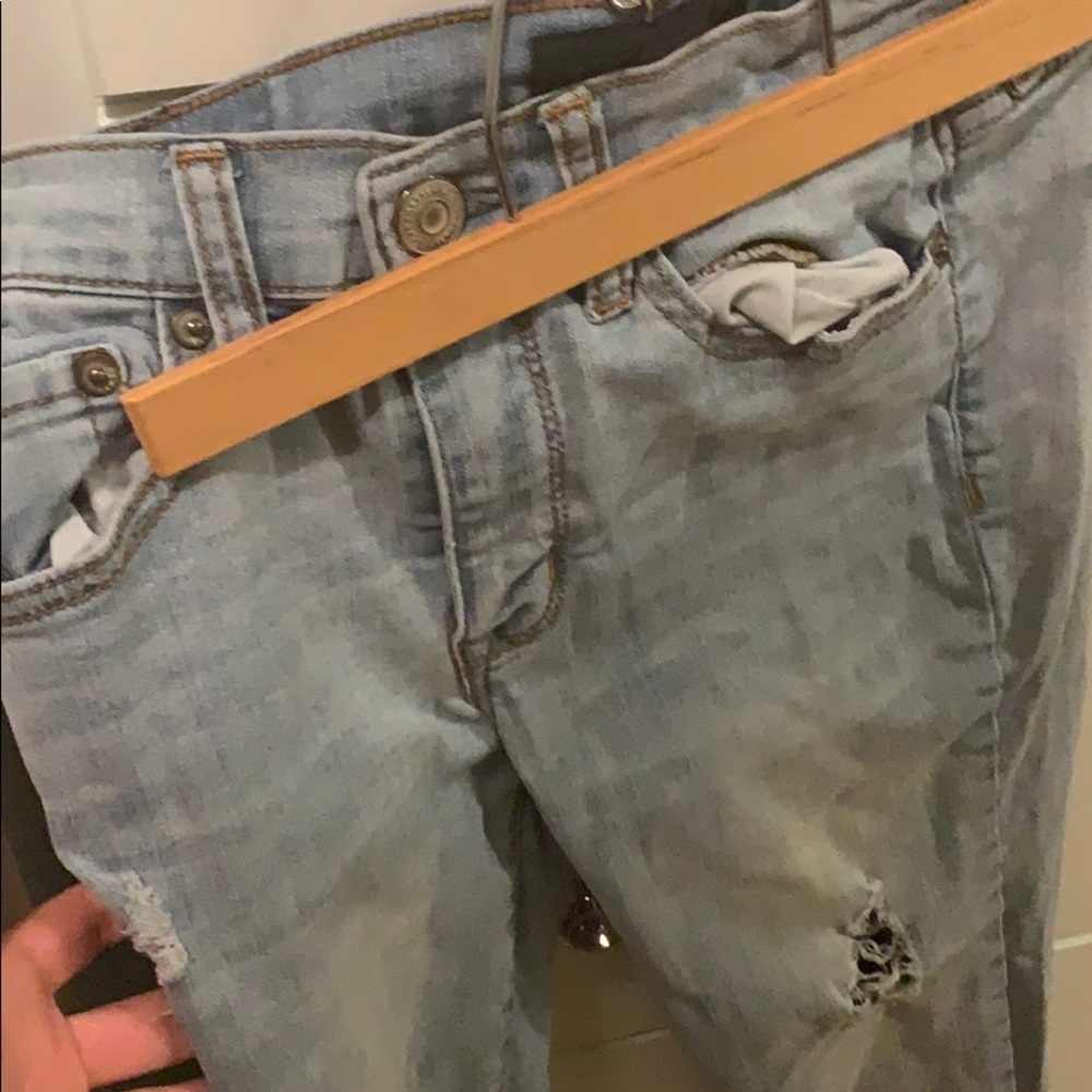 Jeans - Picture 2 of 4